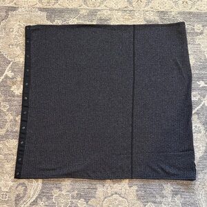 Lululemon Athletica Customizable Snap Scarf